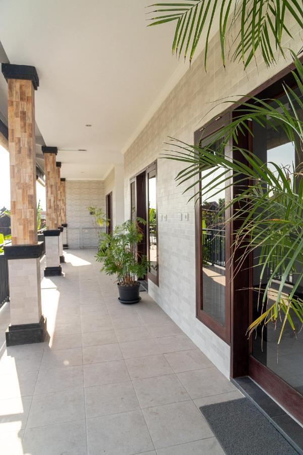 Surf & Party - Hostel Somewhere Else Canggu  Exterior photo