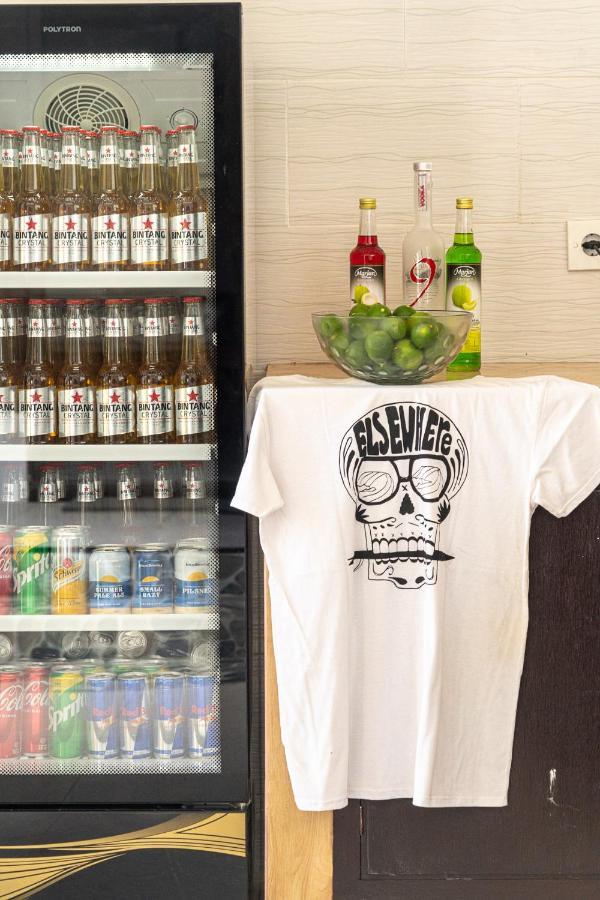 Surf & Party - Hostel Somewhere Else Canggu  Exterior photo