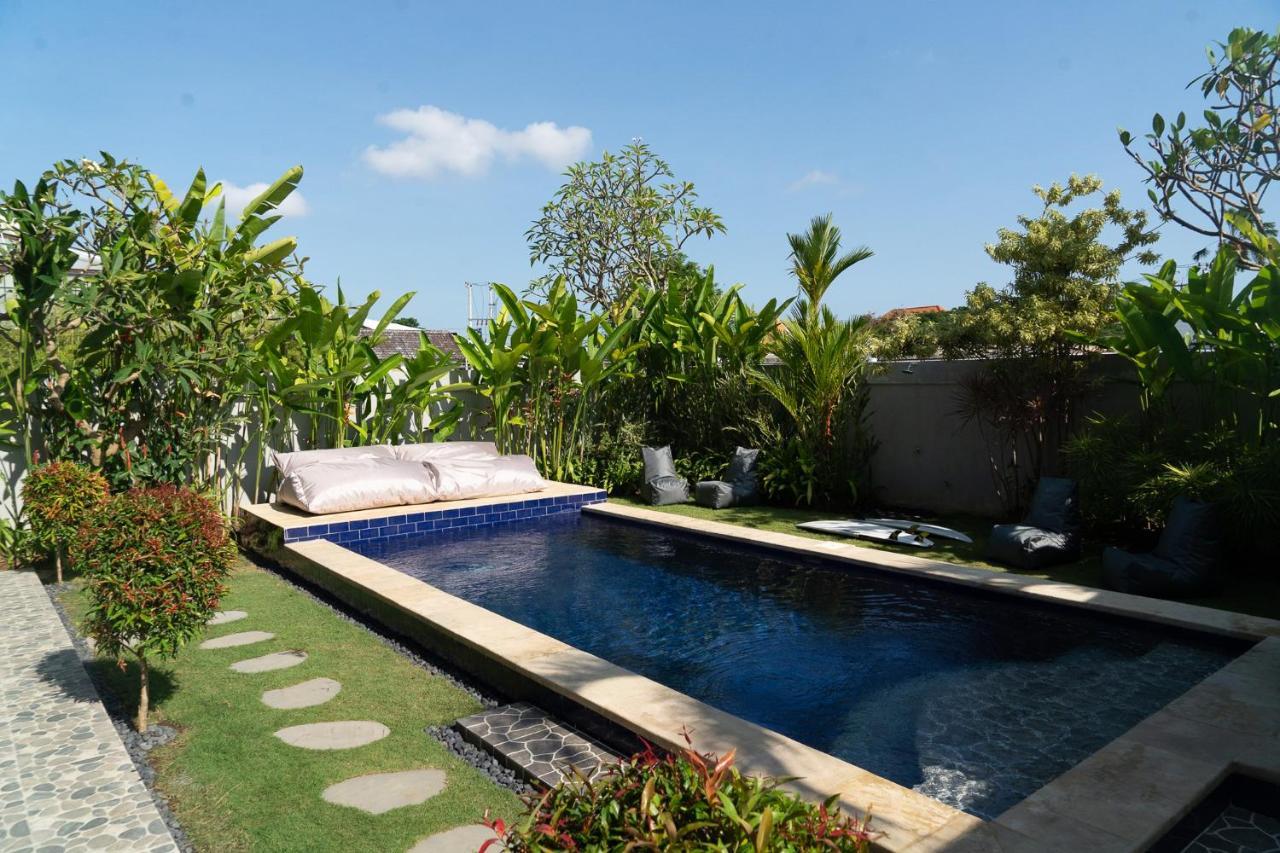 Surf & Party - Hostel Somewhere Else Canggu  Exterior photo