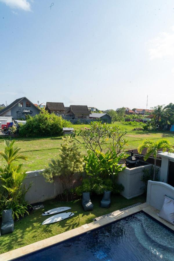 Surf & Party - Hostel Somewhere Else Canggu  Exterior photo