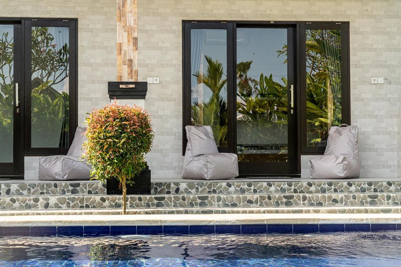 Surf & Party - Hostel Somewhere Else Canggu  Exterior photo